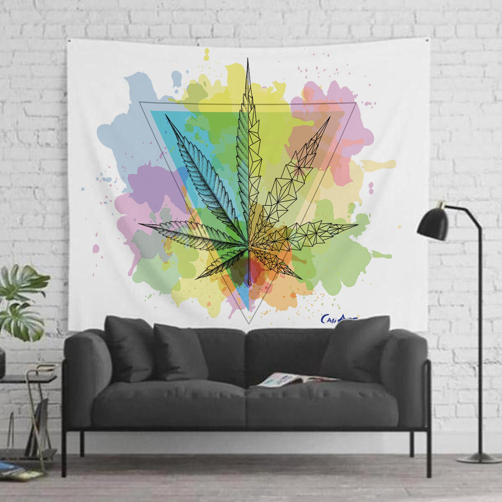 Image de la tapisserie murale Rainbow Leaf de CanEmpire arborant une feuille de cannabis abstraite. Ce drapeau mural coloré de 150 cm par 100 cm offrira un nouveau look à votre demeure.